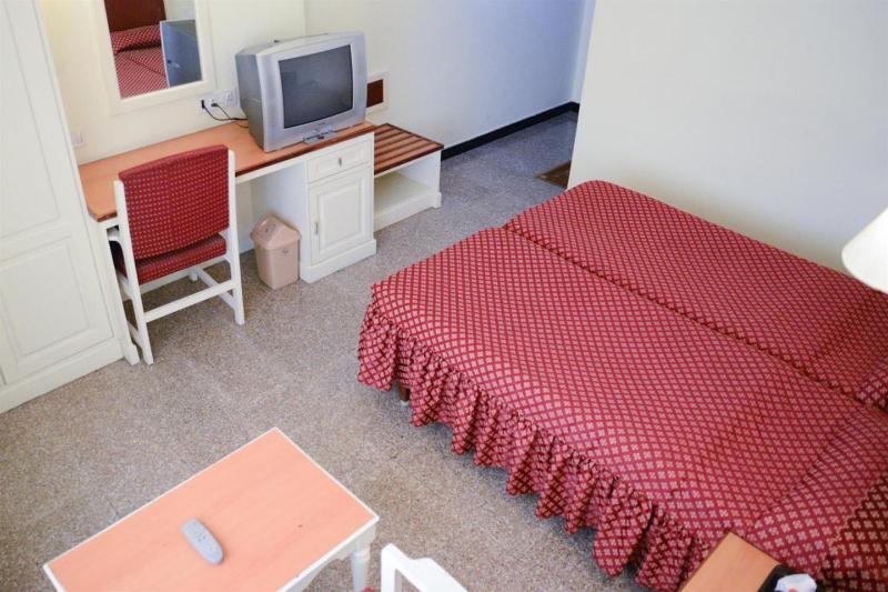 Hotel Excellency Kochi Dış mekan fotoğraf