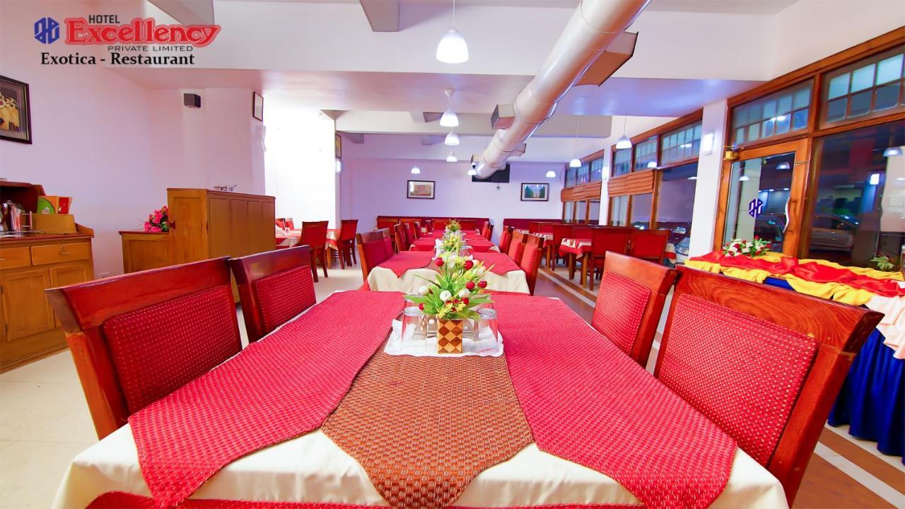 Hotel Excellency Kochi Dış mekan fotoğraf