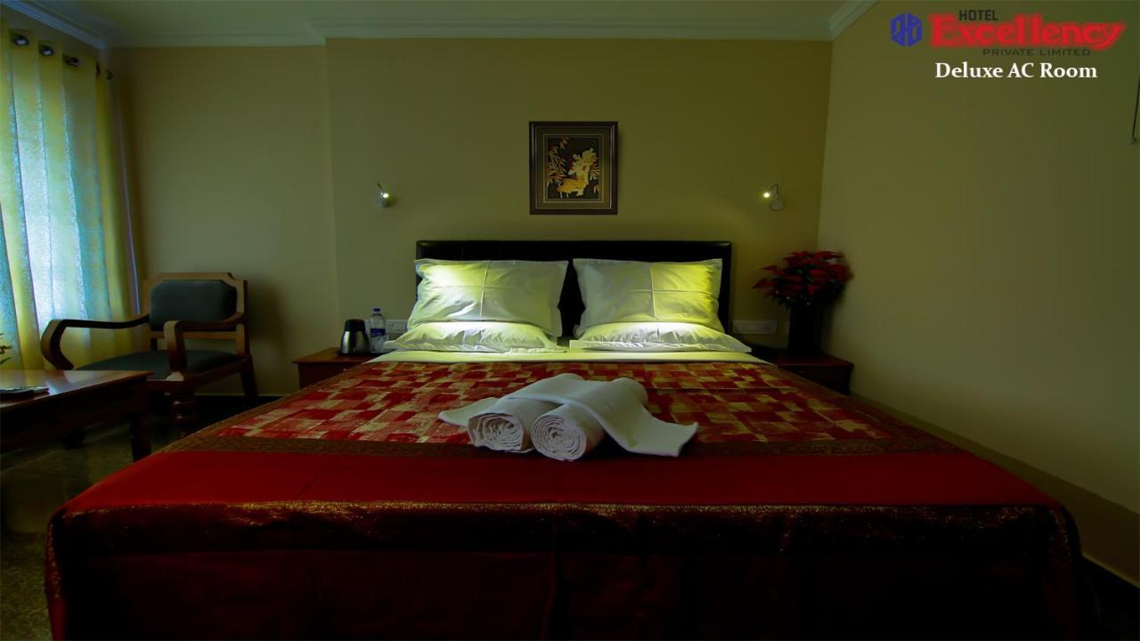 Hotel Excellency Kochi Dış mekan fotoğraf