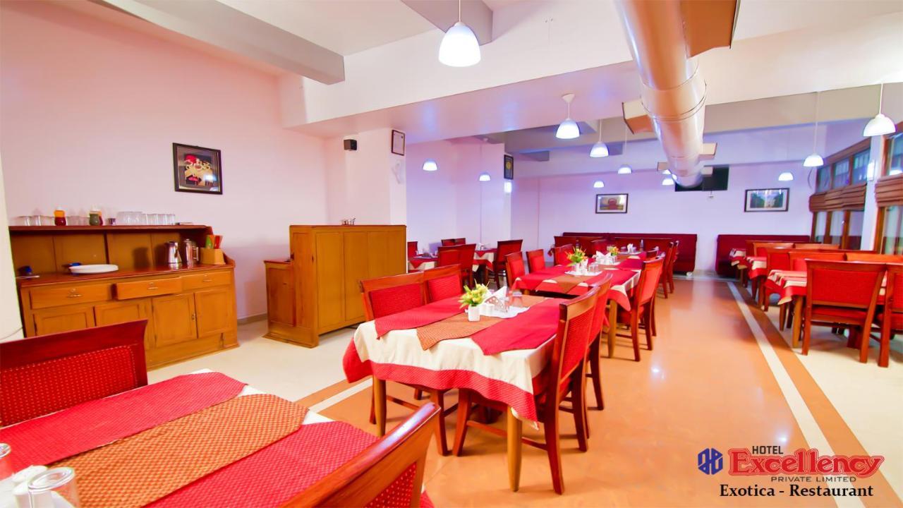 Hotel Excellency Kochi Dış mekan fotoğraf